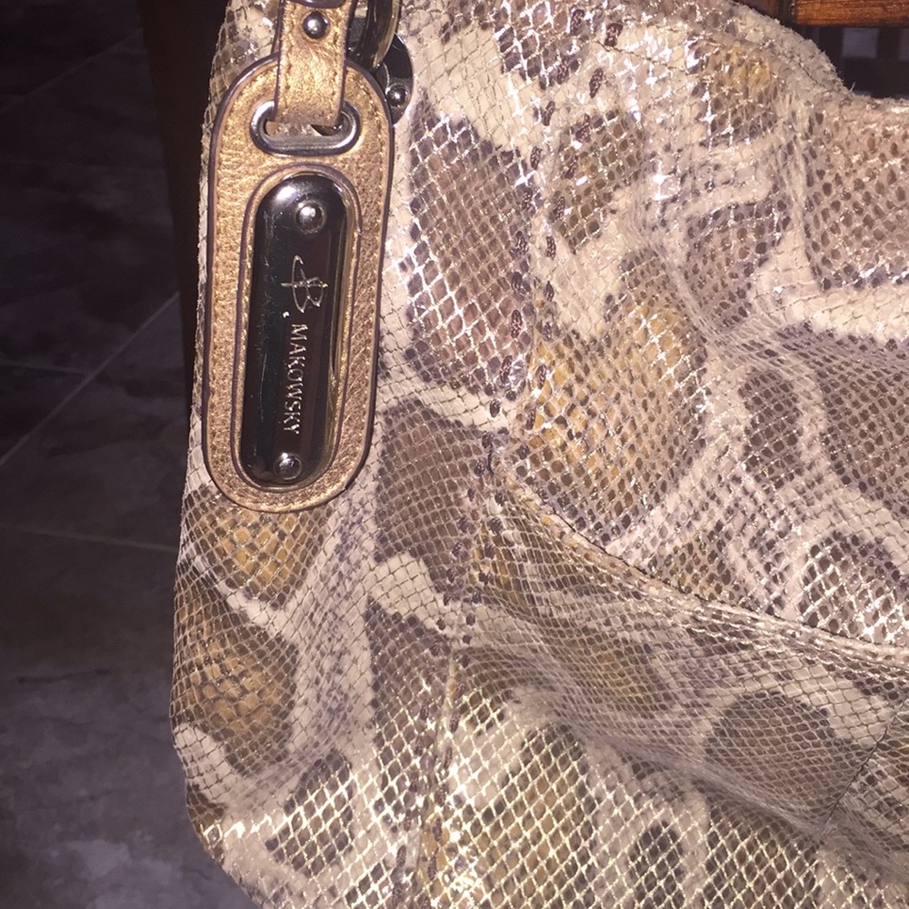 Purse - Picture 2 of 4